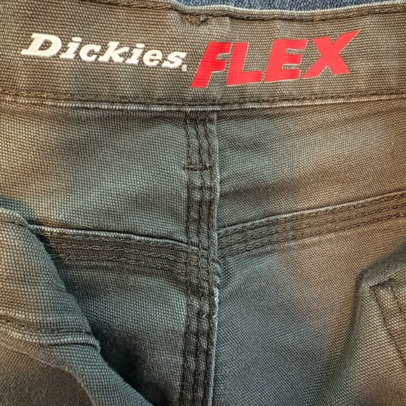 Dickies Men's Cargo Pants in Olive - Picture 3 of 5